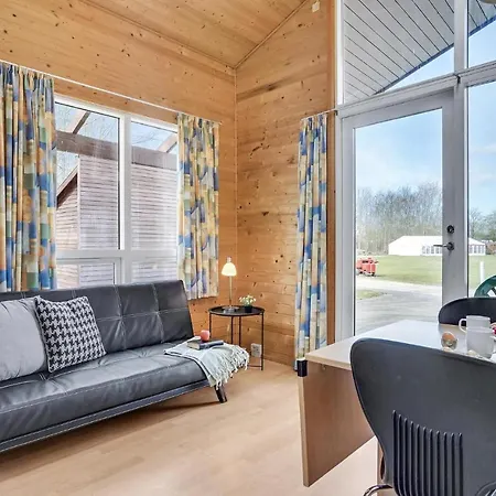 2 Bedroom In *